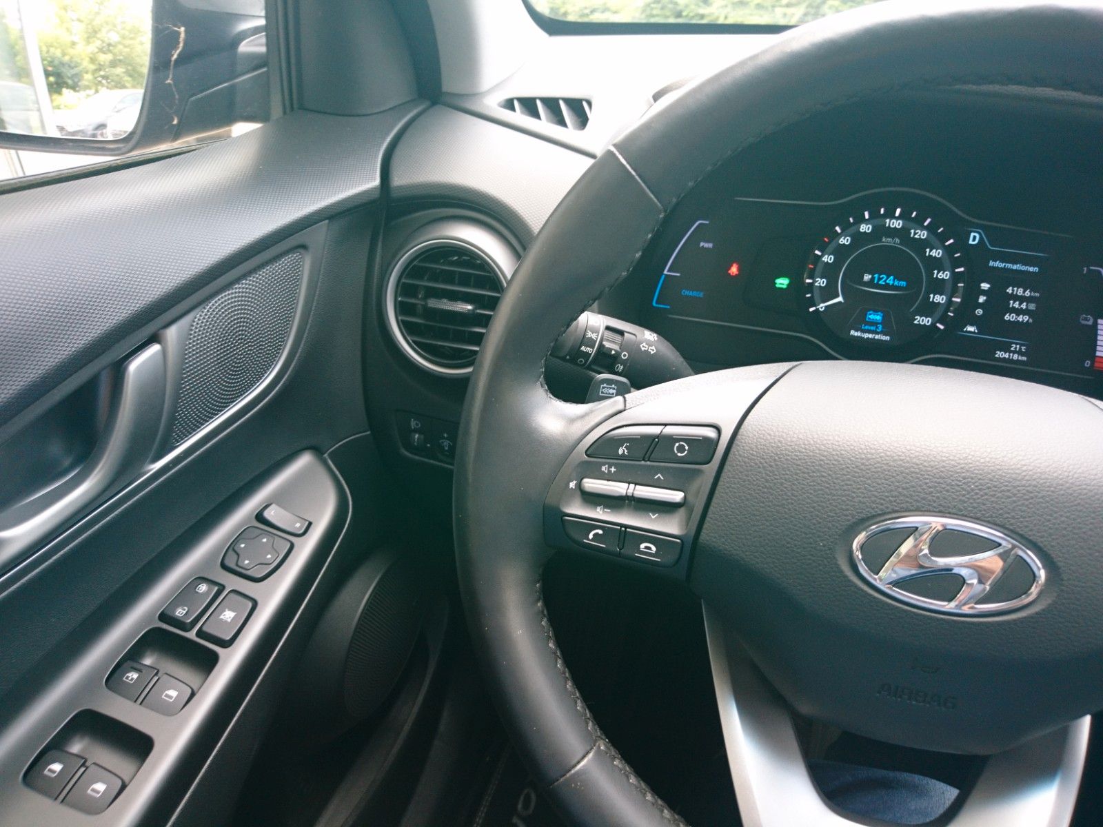 Fahrzeugabbildung Hyundai KONA EV Advantage NAVI SHZ BlueLink
