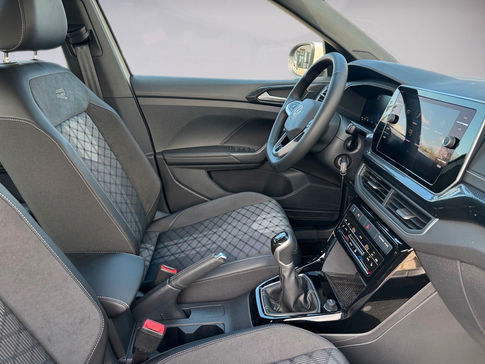 Fahrzeugabbildung Volkswagen T-Cross 1.0 TSI R-Line