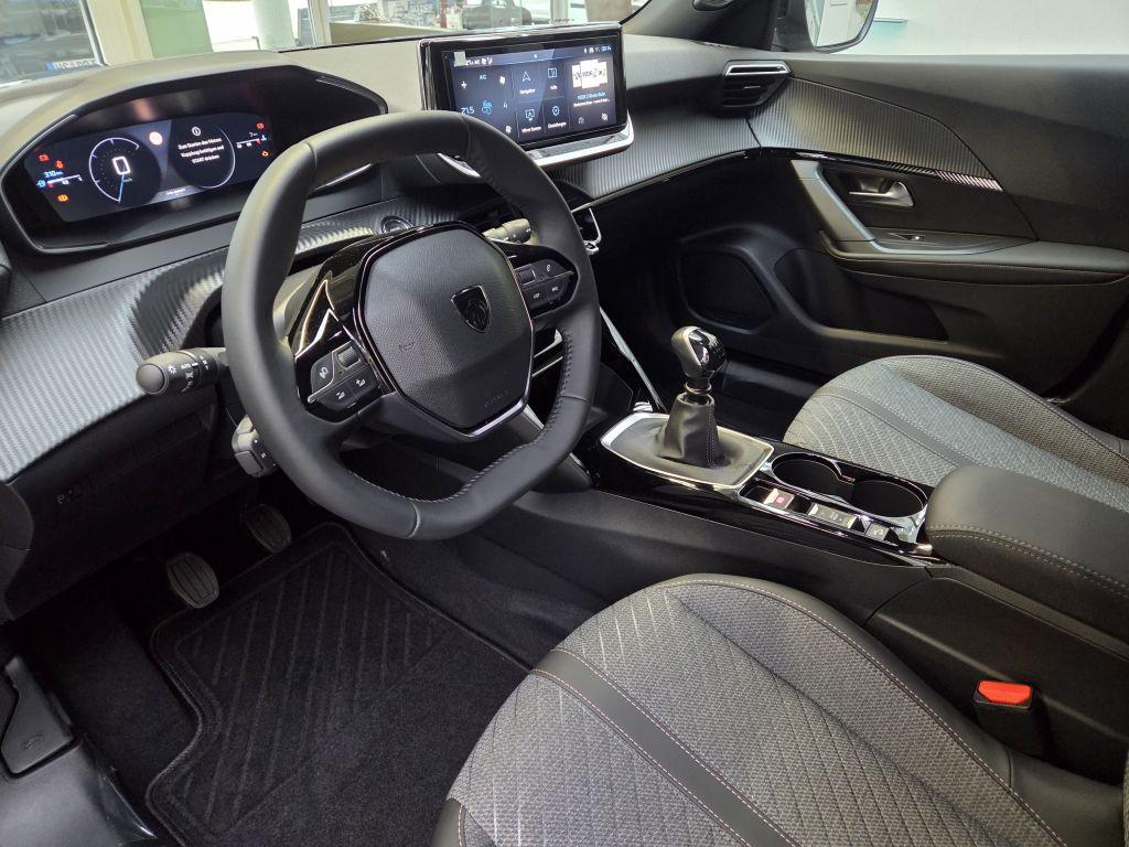 Peugeot 2008 Allure 100 Turbo Vollausstattung!!