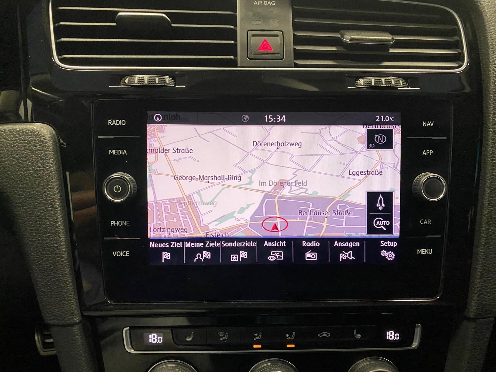 Fahrzeugabbildung Volkswagen Golf 1.0 TSI Join+ALLWETTER+KLIMA+SITZHEIZ+NAVI+