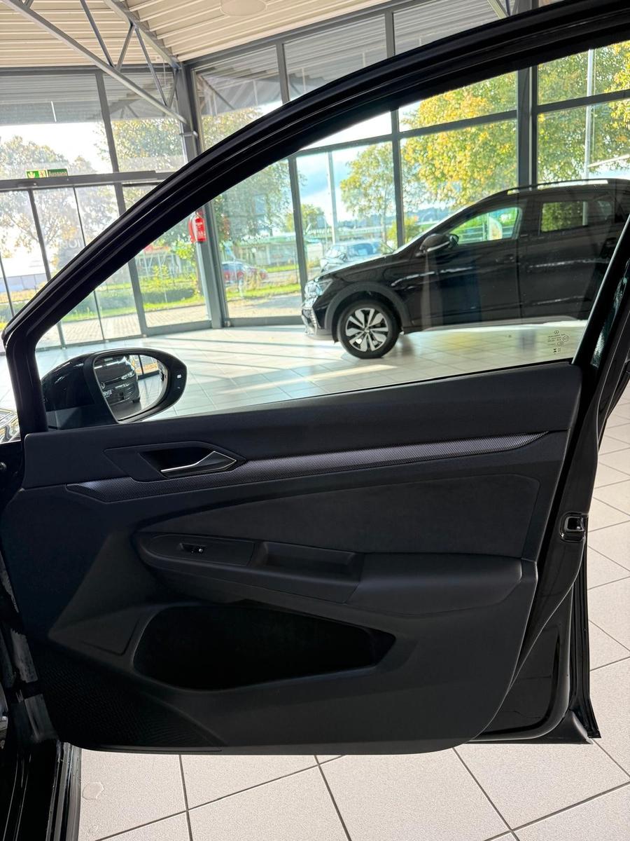 Volkswagen Golf VIII Lim. 1.5 eTSI 110 kW R-Line, миниатюра 24