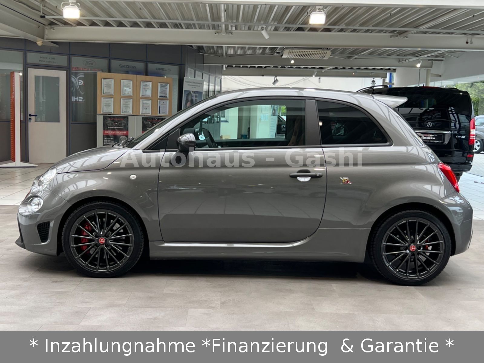 Fahrzeugabbildung Abarth *Limited*Xenon*Carbon*Beats*Navi*Voll*