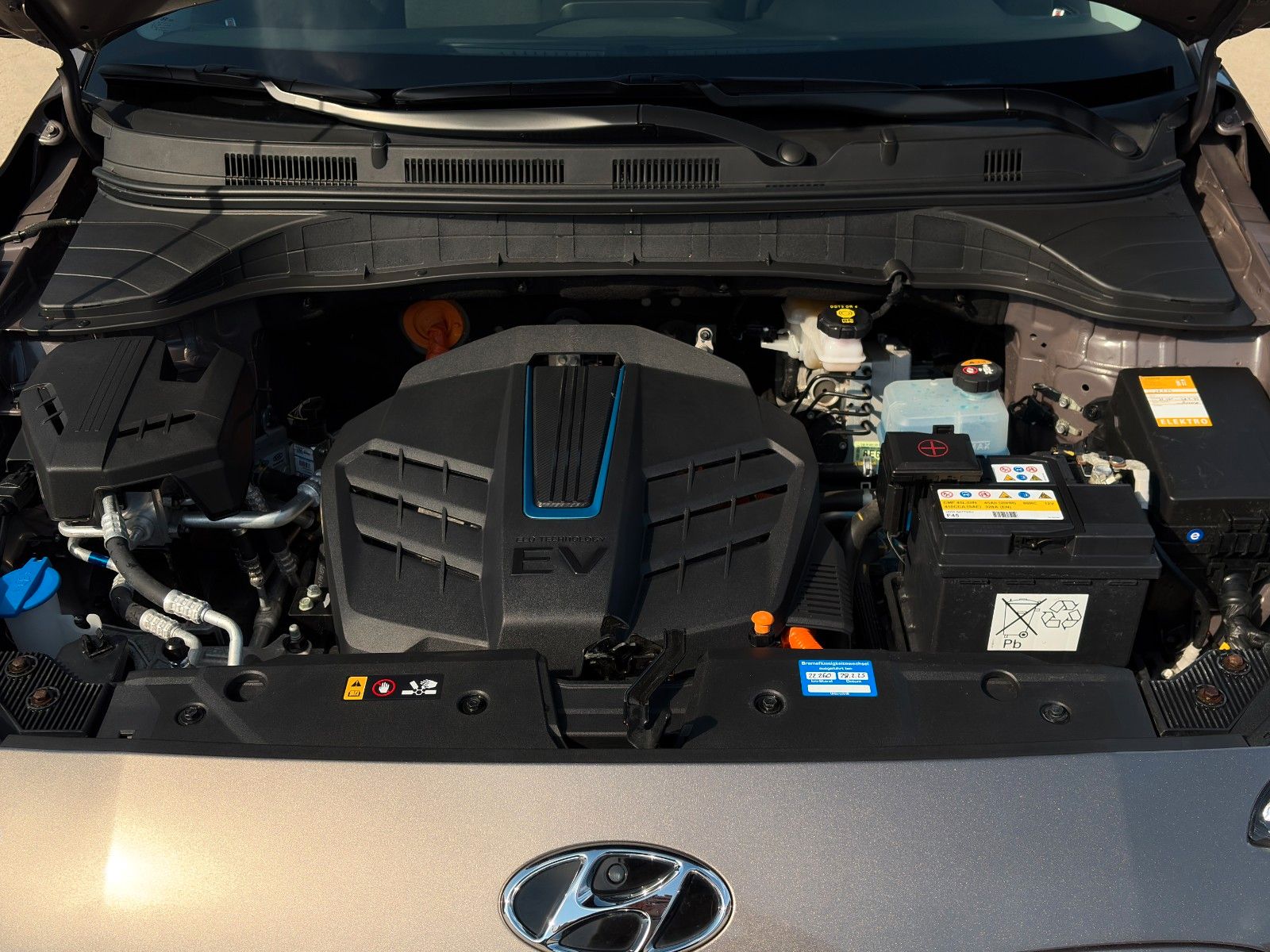 Fahrzeugabbildung Hyundai Kona E Edition30+ LKAS CarPlay Krell Navi Kamera