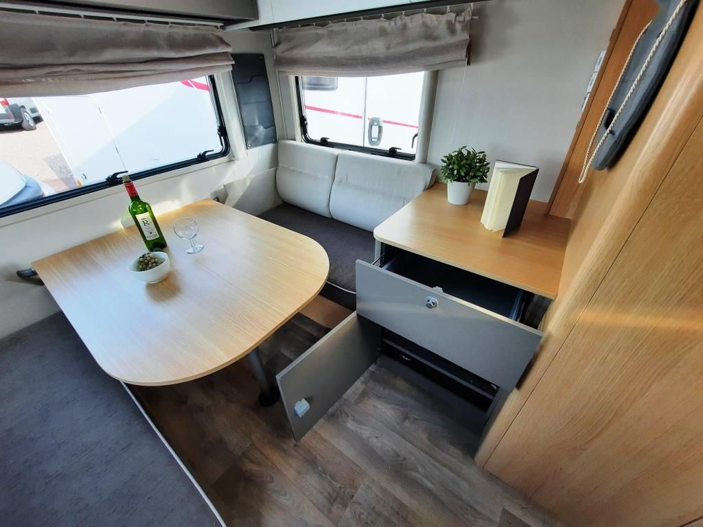 Fahrzeug Übersicht 13 Fahrzeugabbildung LMC Videro 450 D Verfüg./Sparen Sie 6.331,- €