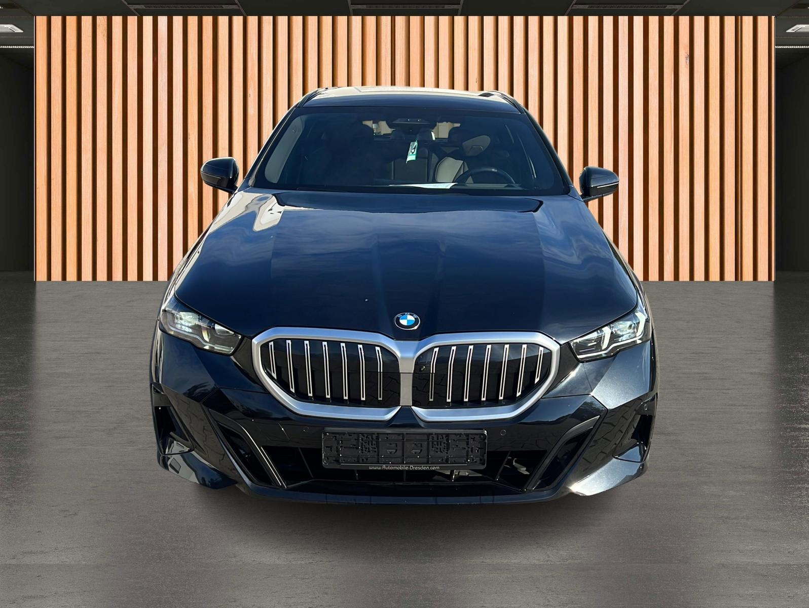 BMW 520 iA M Sport*Standheizung*AHK*UPE 79.000€