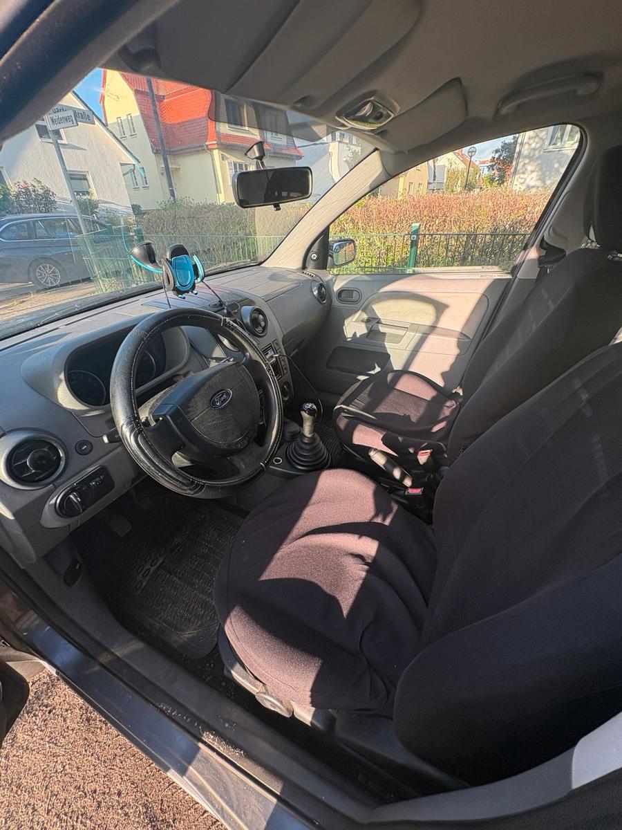 Ford Fusion 2005 — photo 5