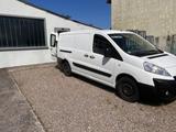 Peugeot Expert geschlossener Kasten L2H1 - Peugeot Expert mit Diesel-Antrieb: Kombi