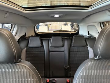 Peugeot 2008 Allure *Pano*Xenon*Navi*