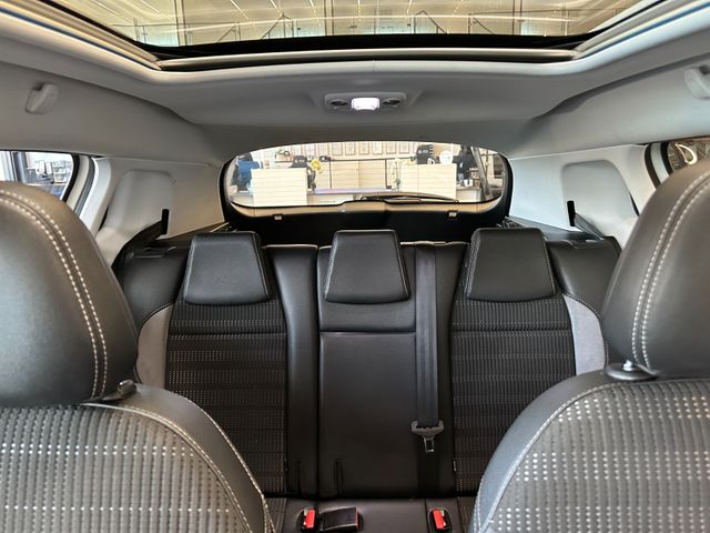Peugeot 2008 Allure *Pano*Xenon*Navi*