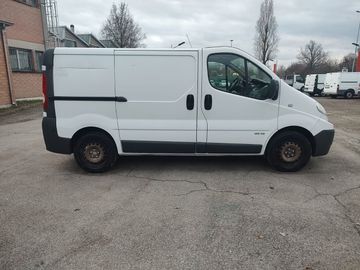 Renault Trafic - 8