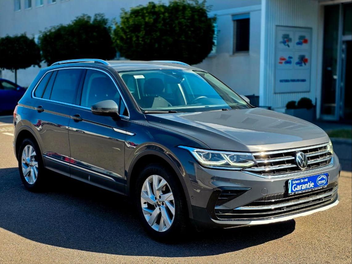 Volkswagen TiguanElegance NAVI*ACC*TWA*AHK*LED*SHZ*CarPlay*