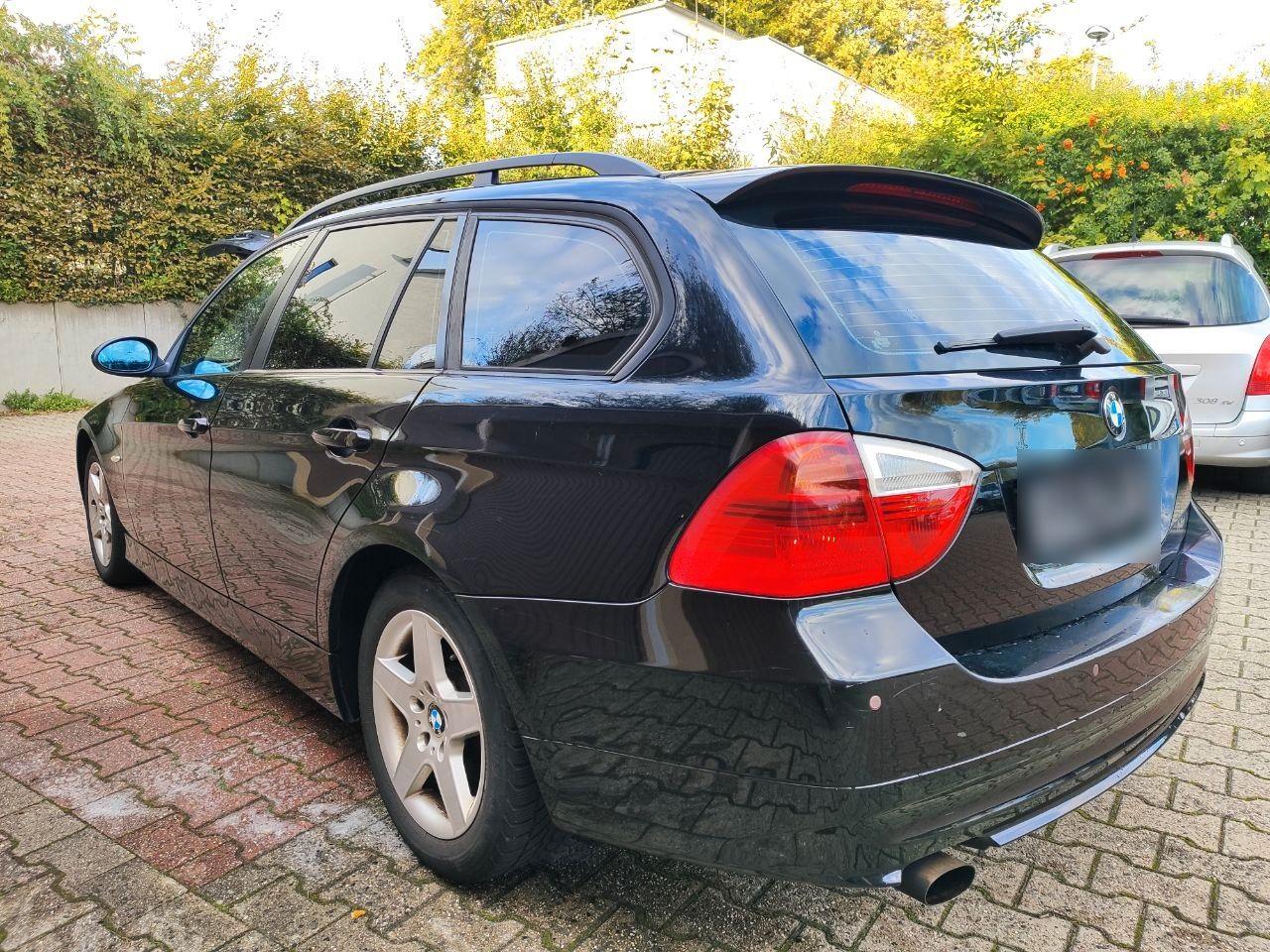 BMW 318 2007 — photo 8