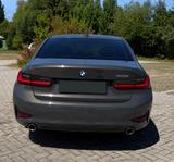 BMW 320i Sport Line Automatik Sport Line - BMW 3er Reihe in Düsseldorf