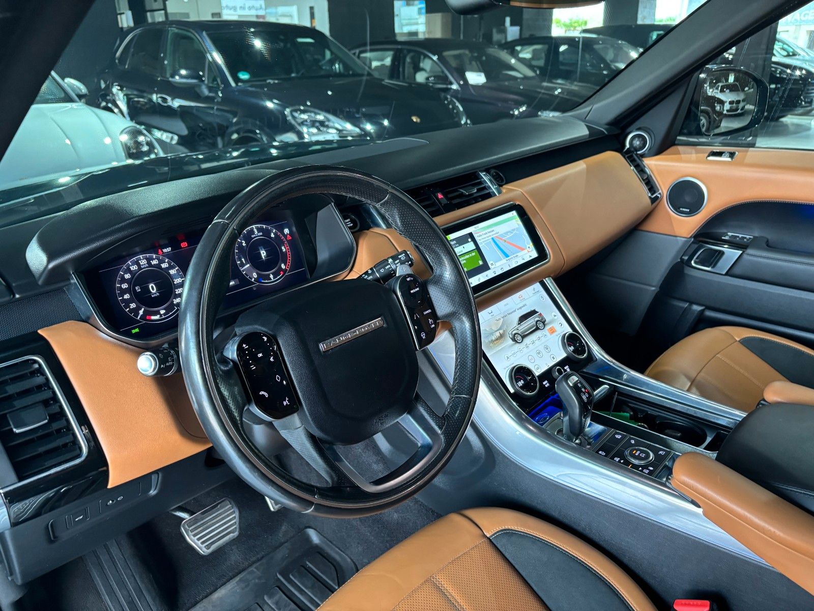 Fahrzeugabbildung Land Rover Range Rover Sport D350 /PANO/MERIDIAN/KEYLESS