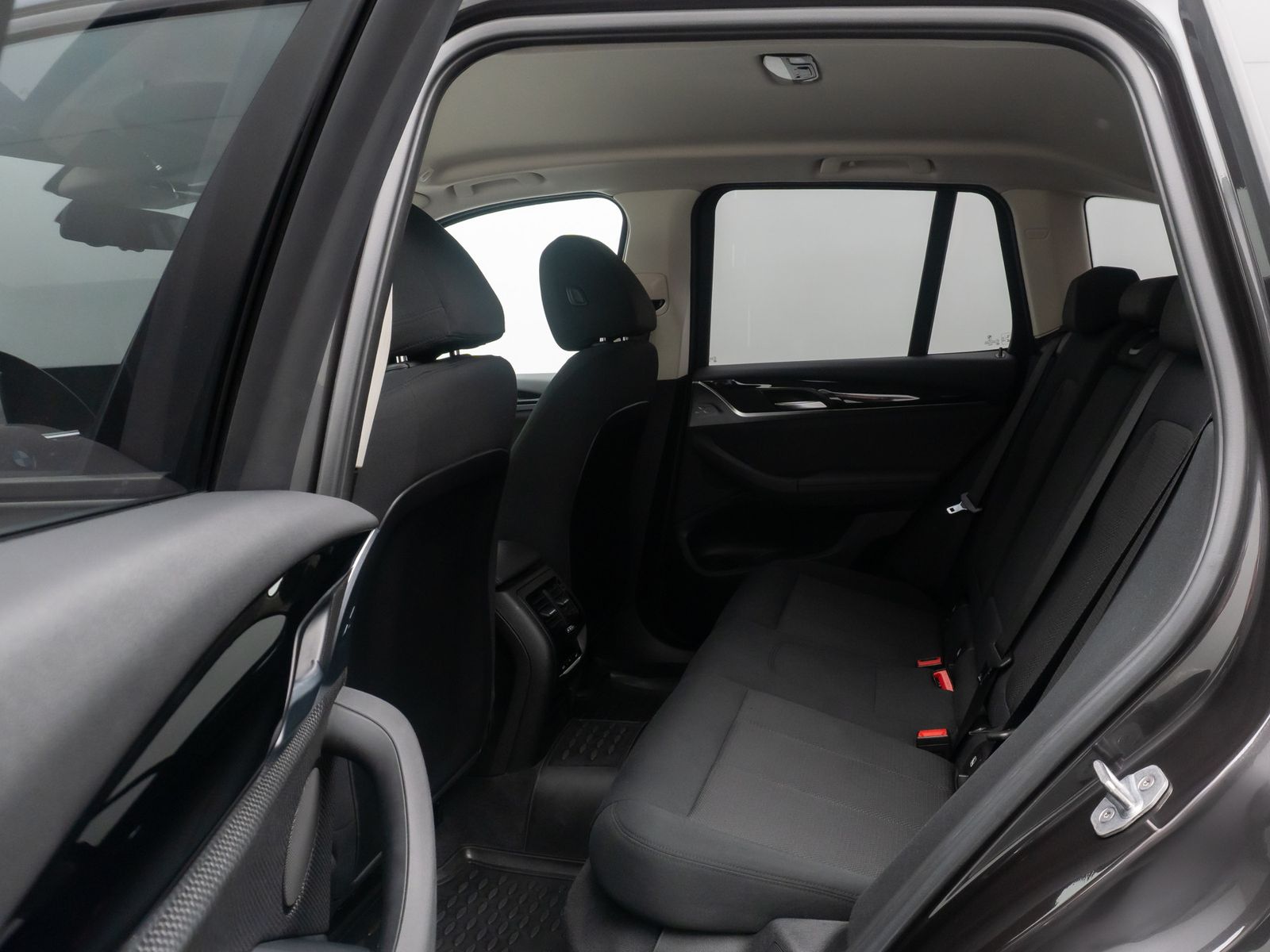 Fahrzeugabbildung BMW X3 xD20d Alarm NaviPro DAB HiFi Komfort Lenkradh