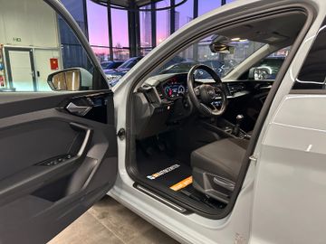 Audi A1 Sportback 25 TFSI advanced *1. Hand*Klima*LED