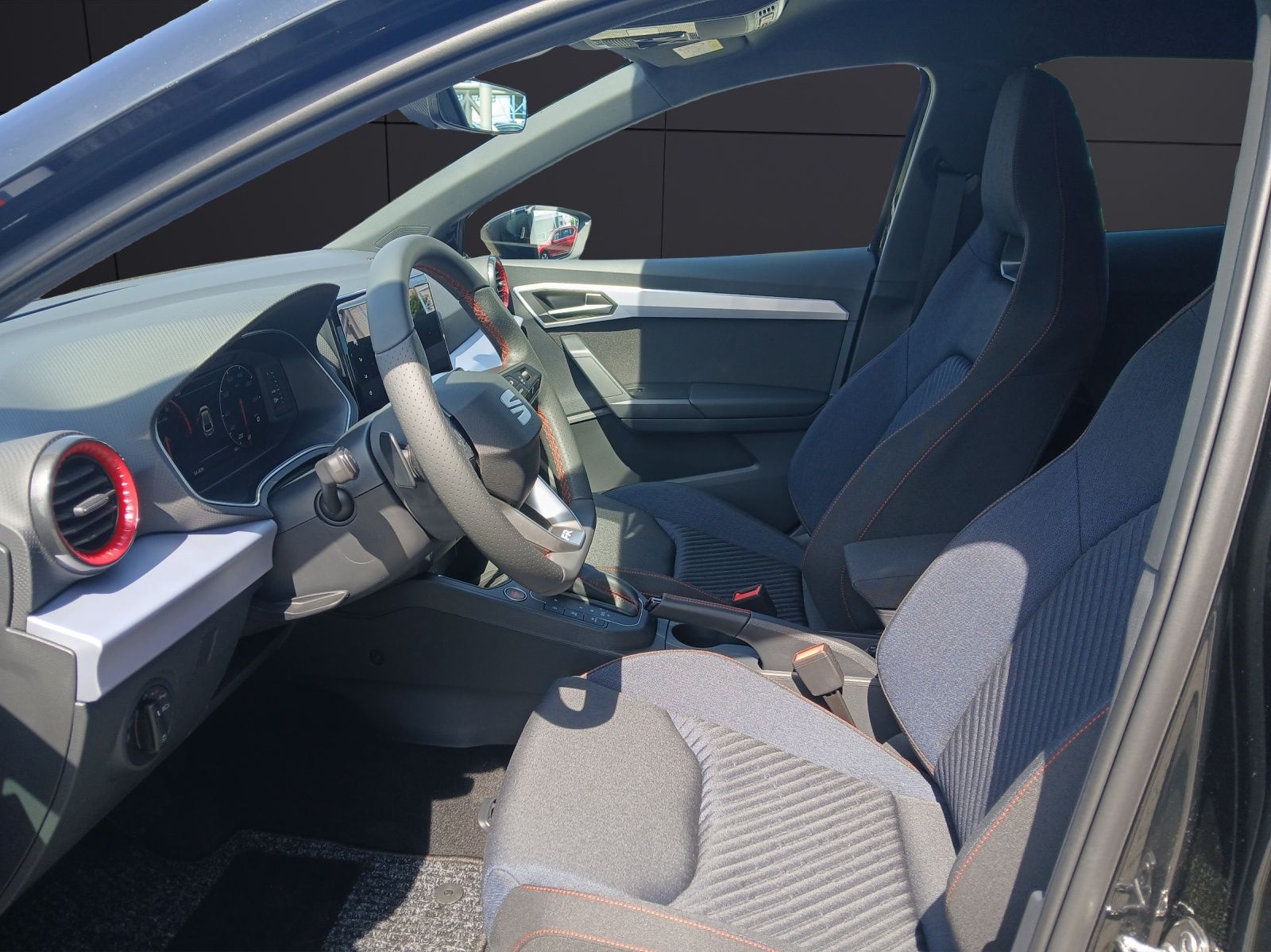 Fahrzeugabbildung SEAT Ibiza 1.0 TSI DSG FR Black Edition Kamera SH