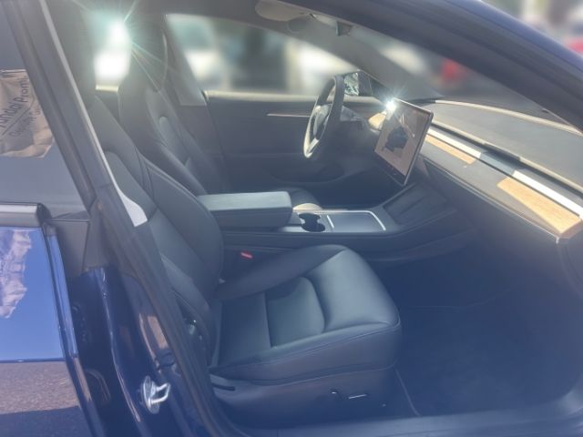 Fahrzeugabbildung Tesla Model 3 Basis RWD Soundsystem ACC El. Heckklappe