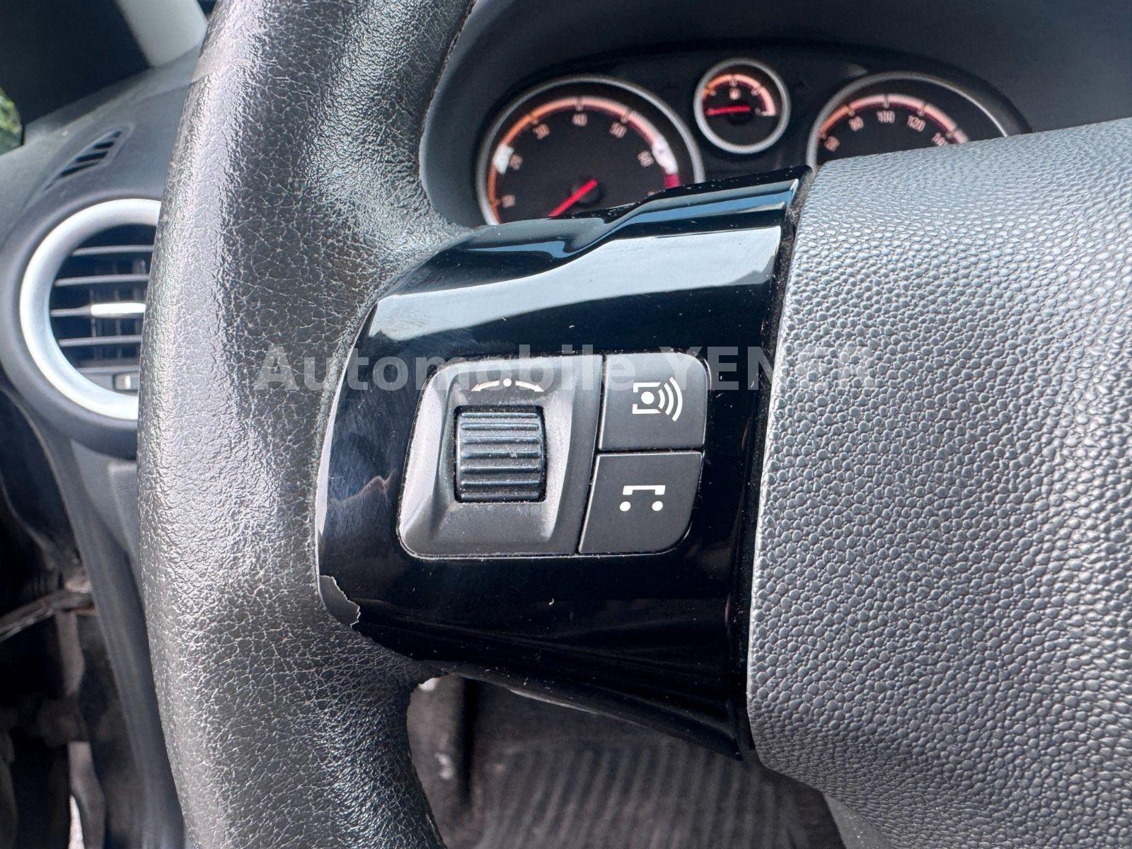 Opel Corsa D 1.2 AUTOMATIK Cosmo Klima Alu *TÜV NEU*