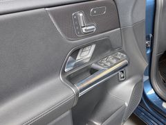 MERCEDES-BENZ B200 LED/360°/Leder/AHK/El.Sitz/El.Heck/ScheckMB
