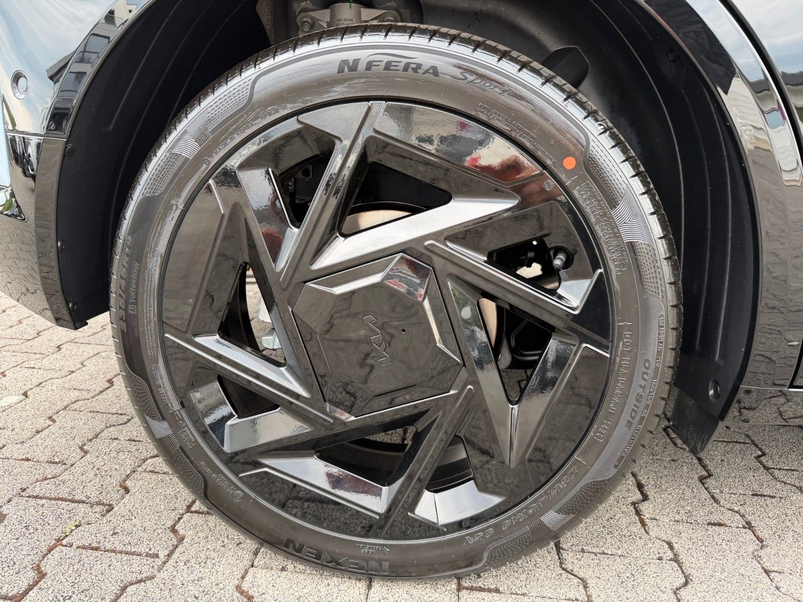 Fahrzeugabbildung Kia Seltos 1.6T 180 AWD DCT X-LINE STD