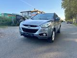 Hyundai ix35 2.0 CRDi 135 kW Premium 4WD Automatik - Hyundai ix35 Premium mit Diesel-Antrieb