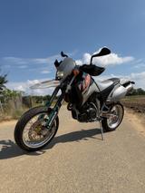 KTM LC 4 mit Akrapovic-Kompl, WP-Fahrwerk,  Fun-Bike