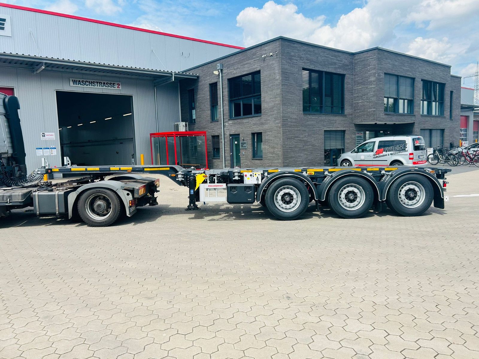 Fahrzeugabbildung Kässbohrer K.SHG Multi Containerchassis ausziehbar