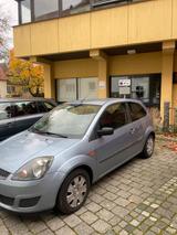 Ford Fiesta 1.6 TDCI / Bremsen + Zahnriehm... - Ford Fiesta aus 2007 mit Diesel-Antrieb