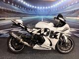 Suzuki GSXR 1000*GSX-R* White Black*Arrow - SUZUKI GSX R