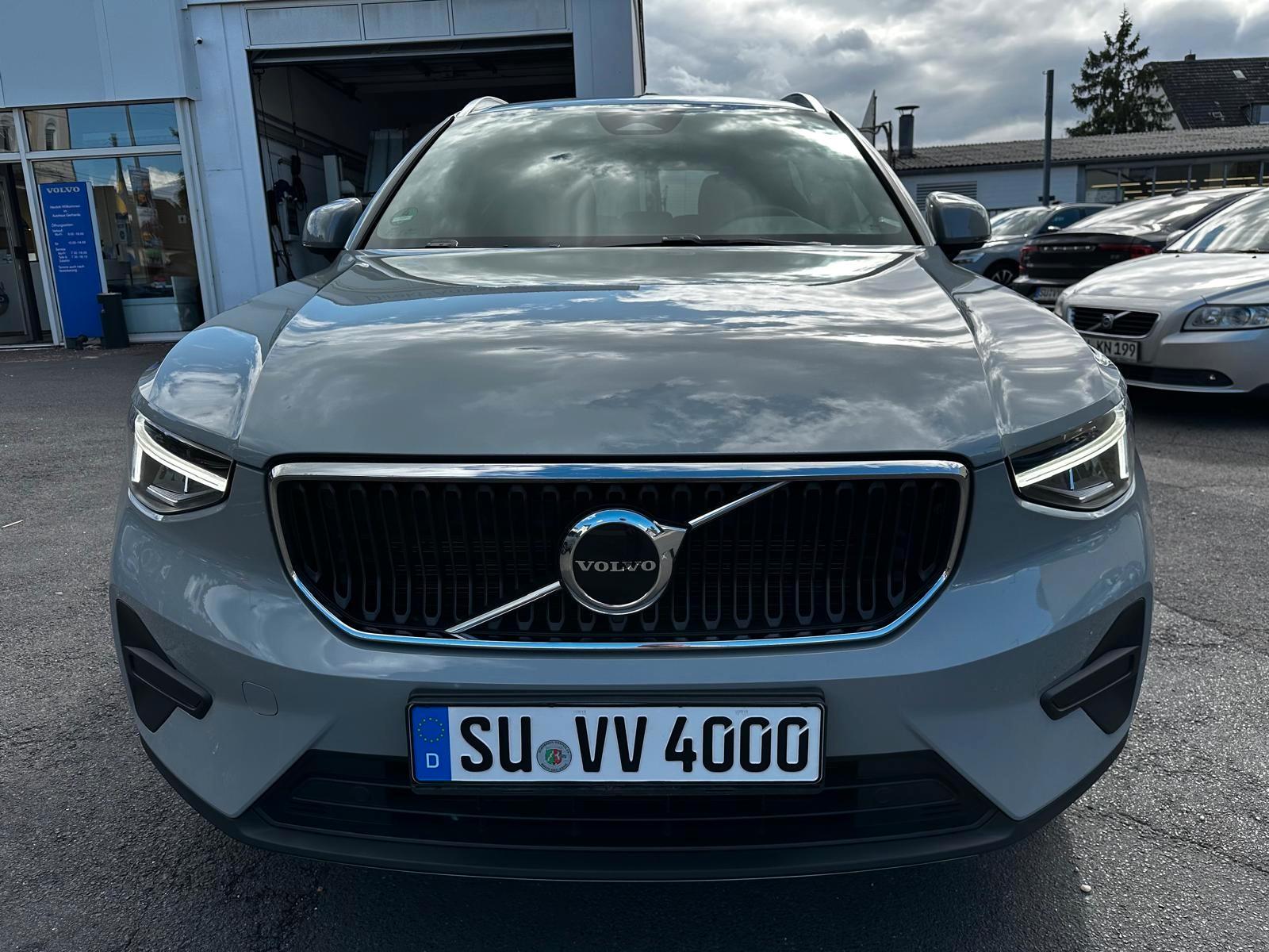 Volvo XC40 B3 Core, GOOGLE Navi, Tempomat, LED, Kamera