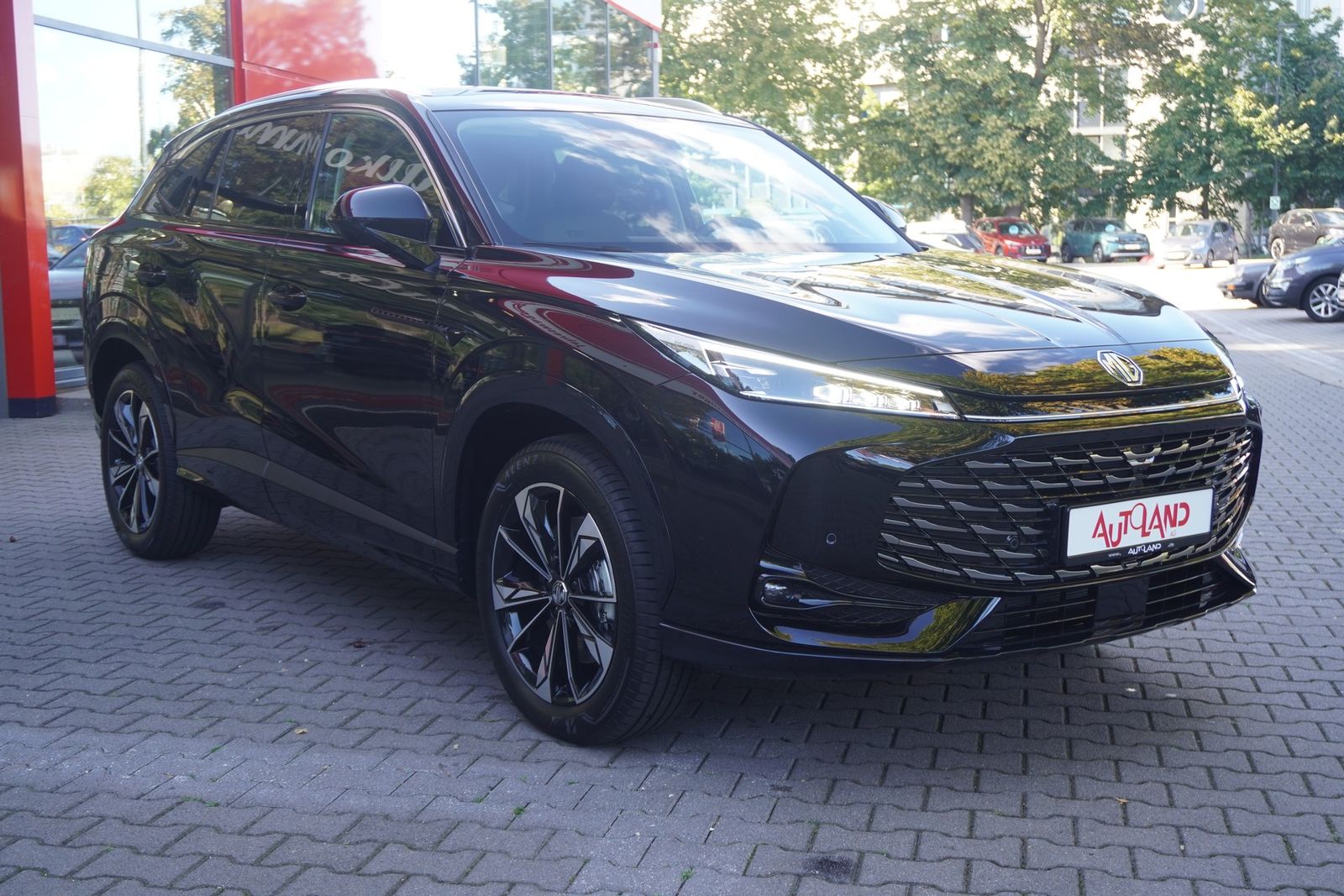 MG HS