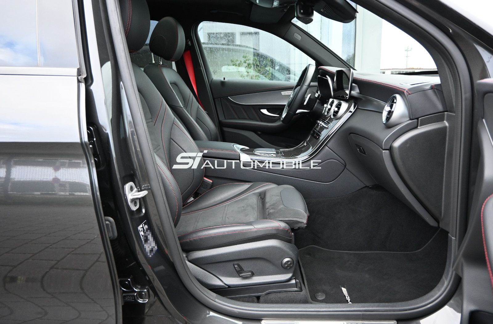 Fahrzeugabbildung Mercedes-Benz GLC 300 d 4MAT AMG Line Plus °Night°AHK°HUD°PANO
