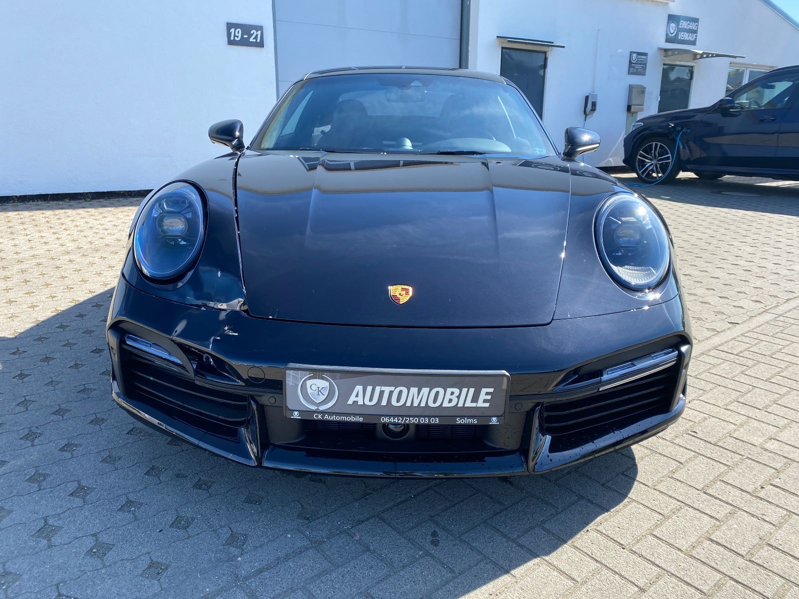 Fahrzeugabbildung Porsche 992 Turbo/Lift/Carbon Dach/Aero-Kit/360°Kamera