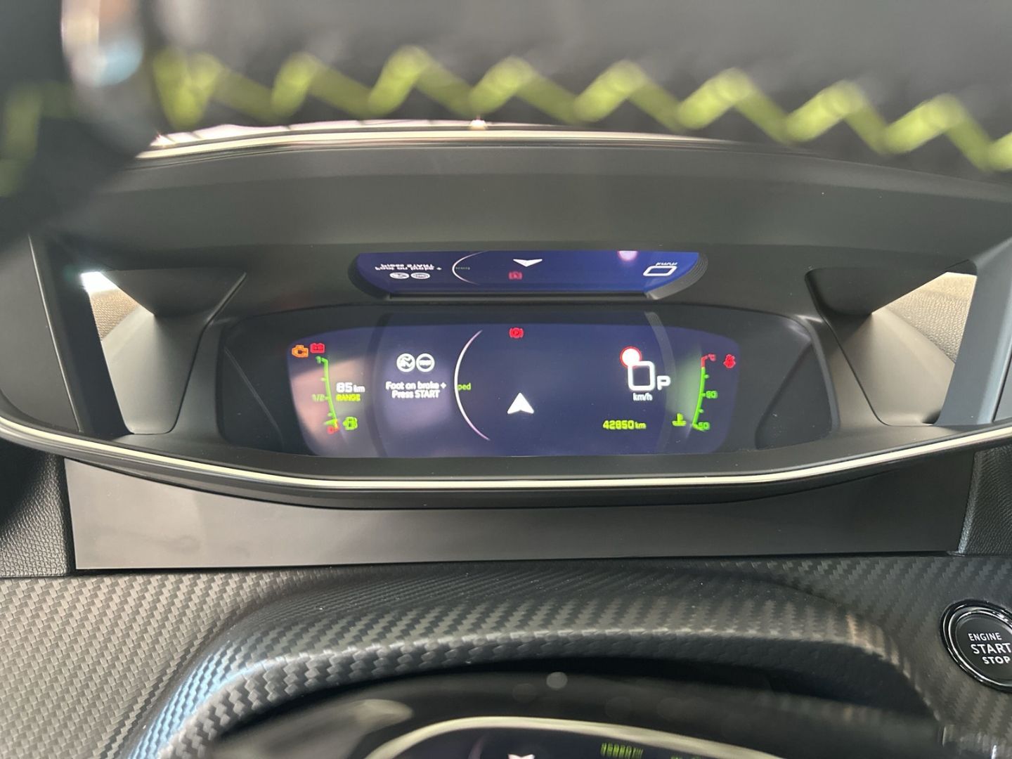 Fahrzeugabbildung Peugeot 208 GT 1.2 PureTech 130 EAT Panorama Navi ACC