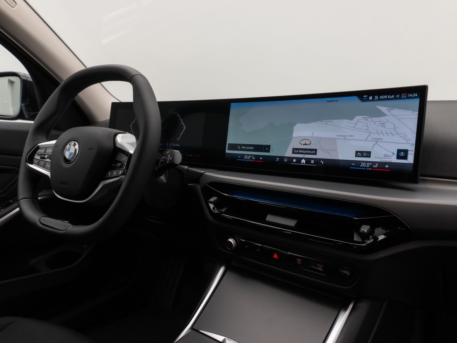 Fahrzeugabbildung BMW 318i Kamera DAB Widscreen Sportlenkrad Alarm LED