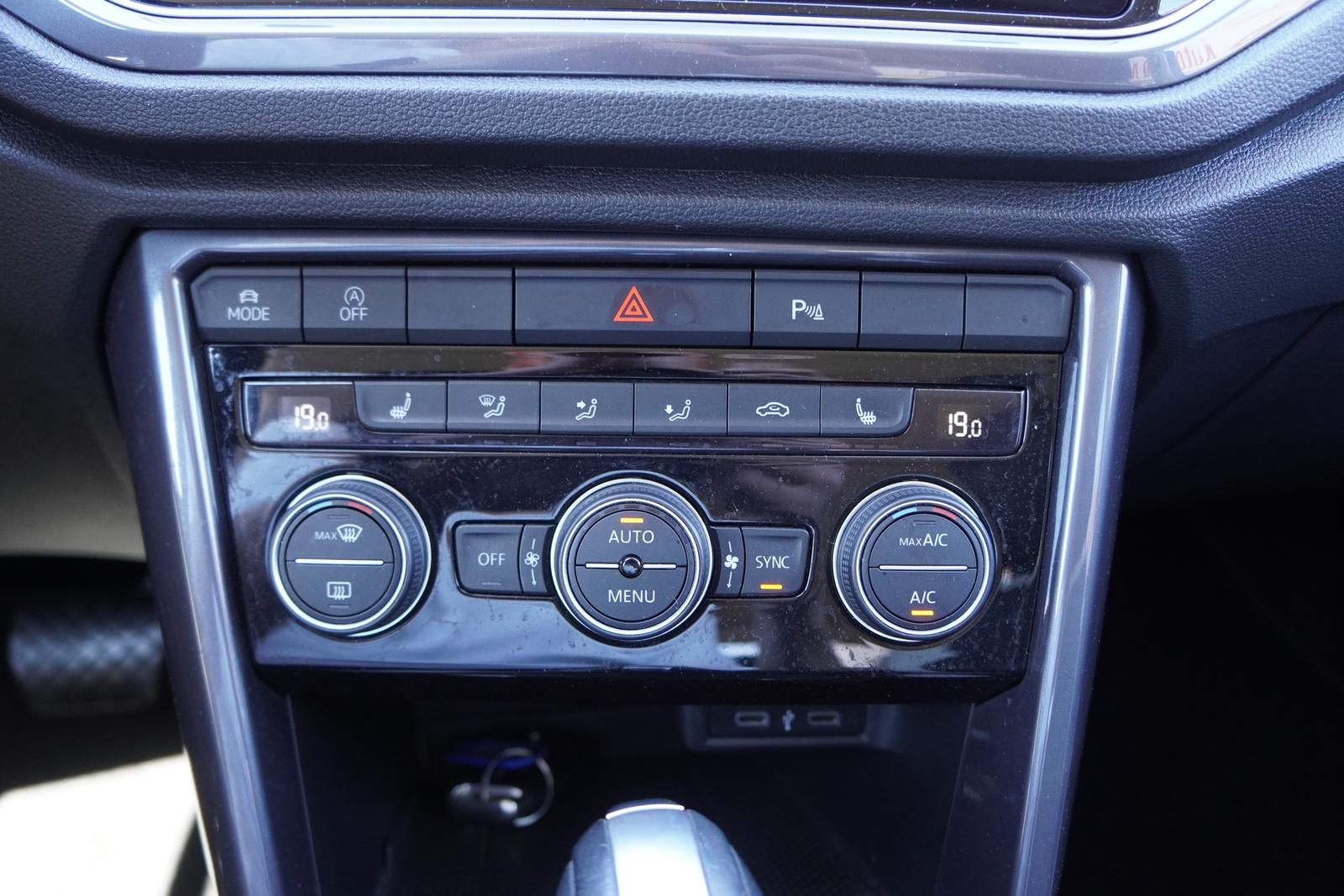 Volkswagen T-Roc R-Line 1.5 TSI DSG LED Navi SHZ Kam VC ACC, миниатюра 26
