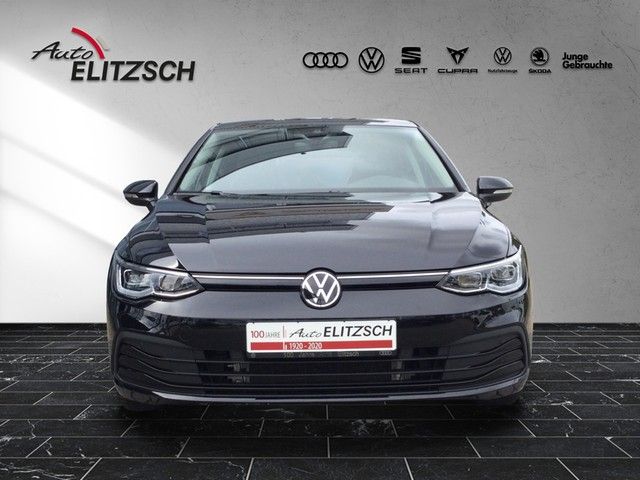 Fahrzeugabbildung Volkswagen Golf VIII TSI Life Standhzg. LED AHK Navi Pano A