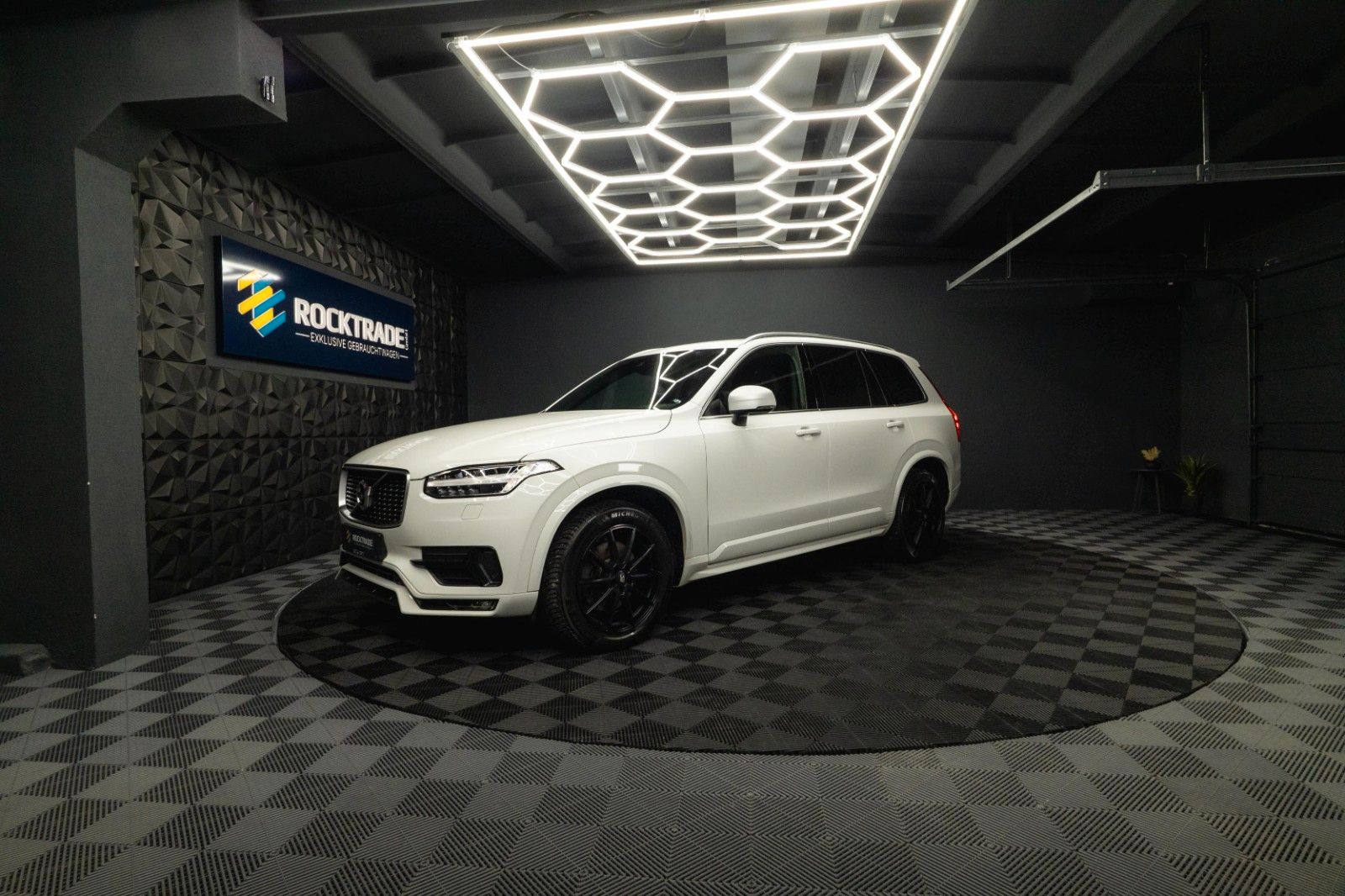 Fahrzeugabbildung Volvo XC90 R Design AWD Night-Paket | ACC | LED | DAB+