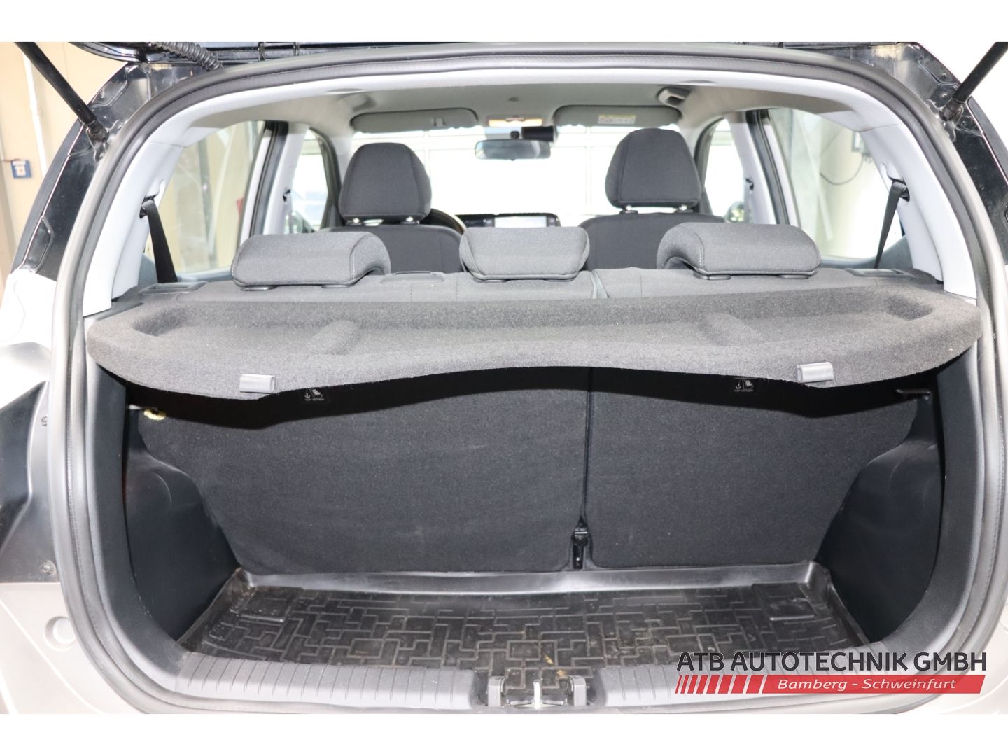 Fahrzeugabbildung Hyundai i10 Trend 1.2l PDC SHZ LenkradHZG Klima Apple Ca