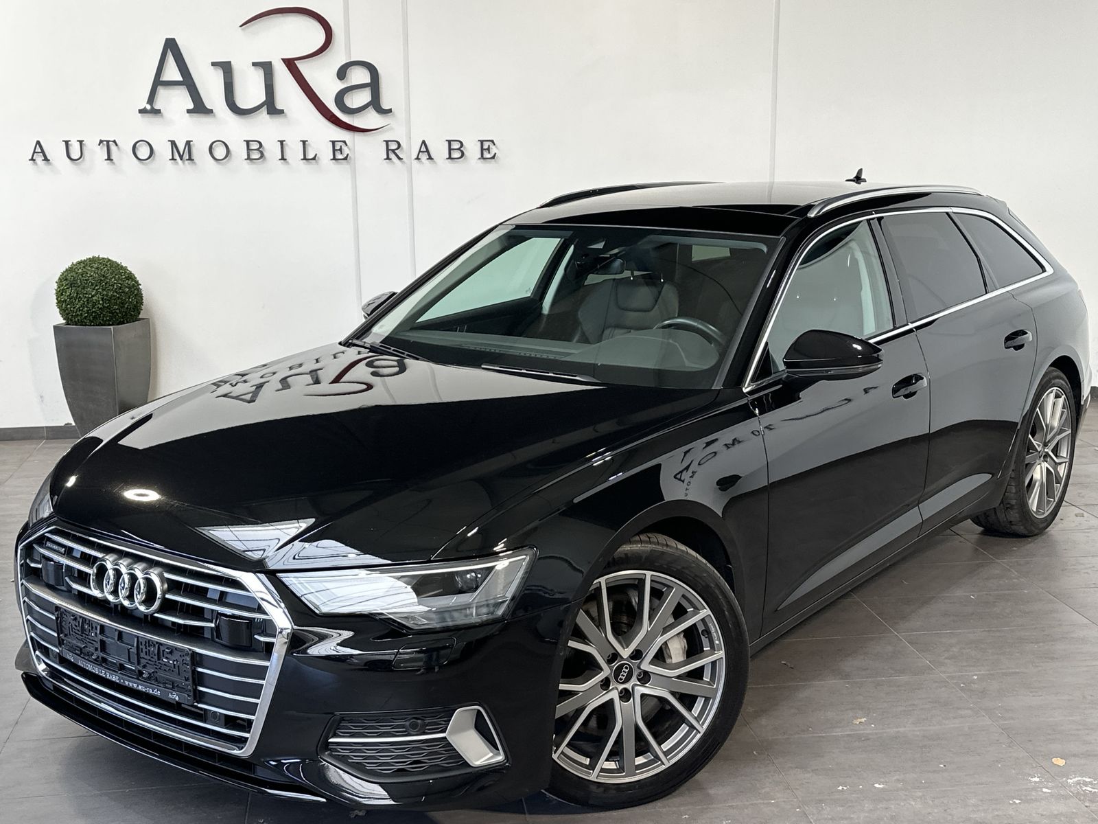 Fahrzeugabbildung Audi A6 Avant 55 TFSI Quattro Sport NAV+LED+AHK+PANO