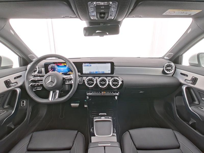 Mercedes-Benz A 250 e AMG Leder Pano HUD Burmester 19 Zoll 360
