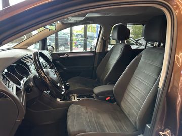 Volkswagen Touran*7-Sitzer*MASSAGE*ACC*AHK*NAV*STHZ*