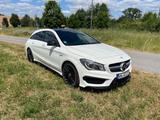 Mercedes-Benz CLA 45 AMG Shooting Brake CLA 45 AMG SPEEDSH...