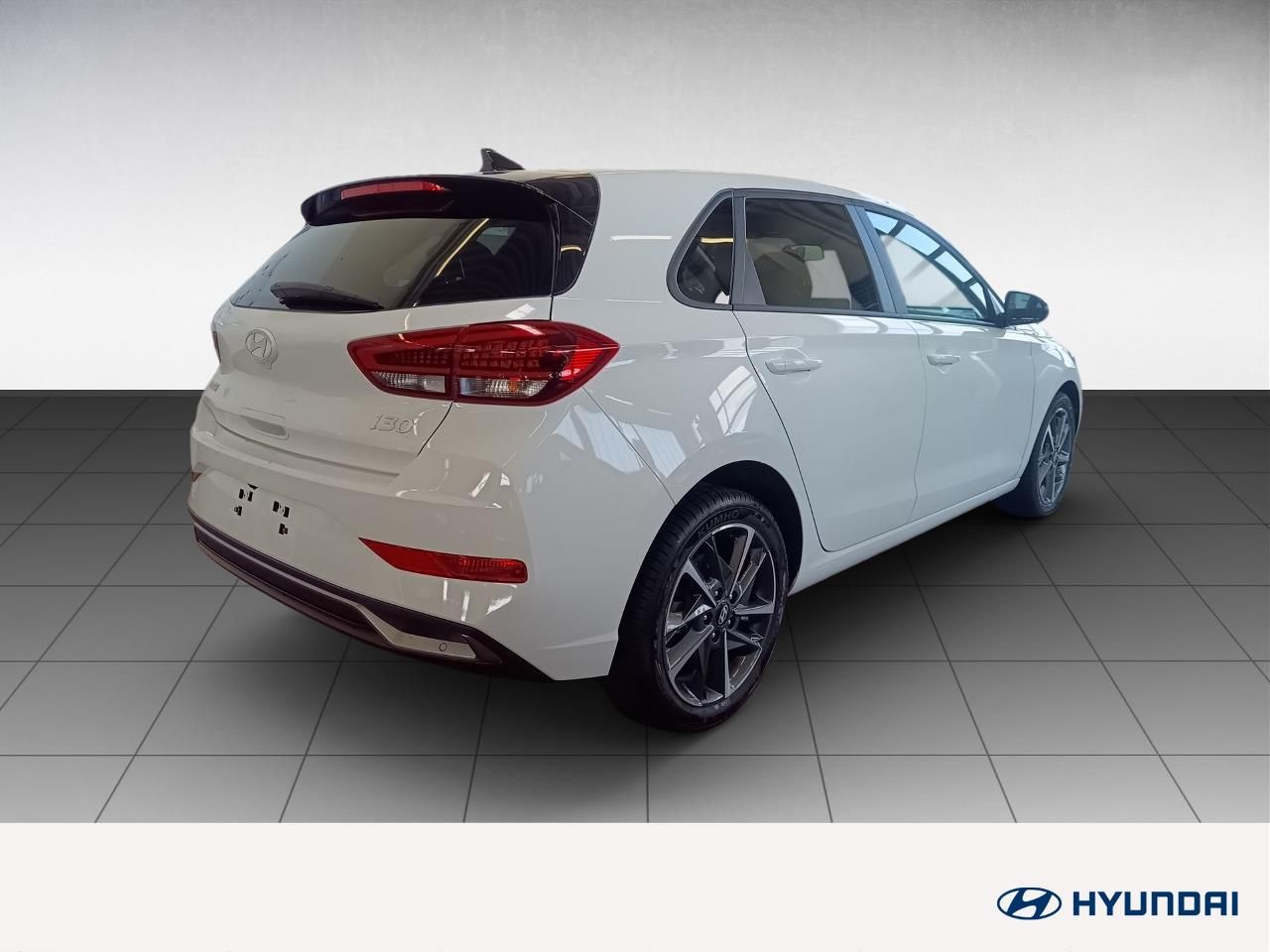 Fahrzeugabbildung Hyundai i30 1.5 DCT Advantage LED*SHZ*LHZ*USB*CARPLAY***