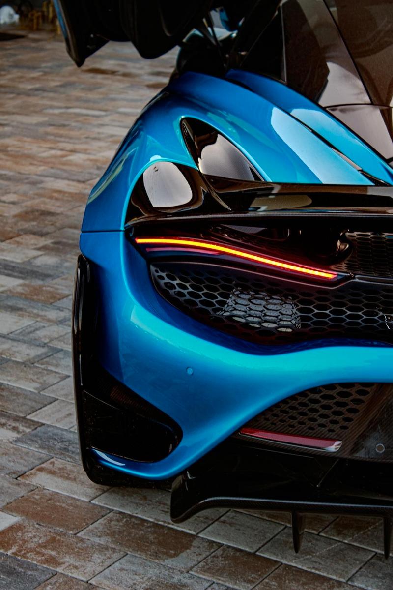 McLaren 765LT Coupe V8 - Carbon - Ludus Blau - Limitiert