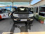 Toyota Land Cruiser 4,7-l-V8-VVT-i Executive Automa... - Toyota Land Cruiser mit Benzin-Antrieb: Geländewagen, Automatik