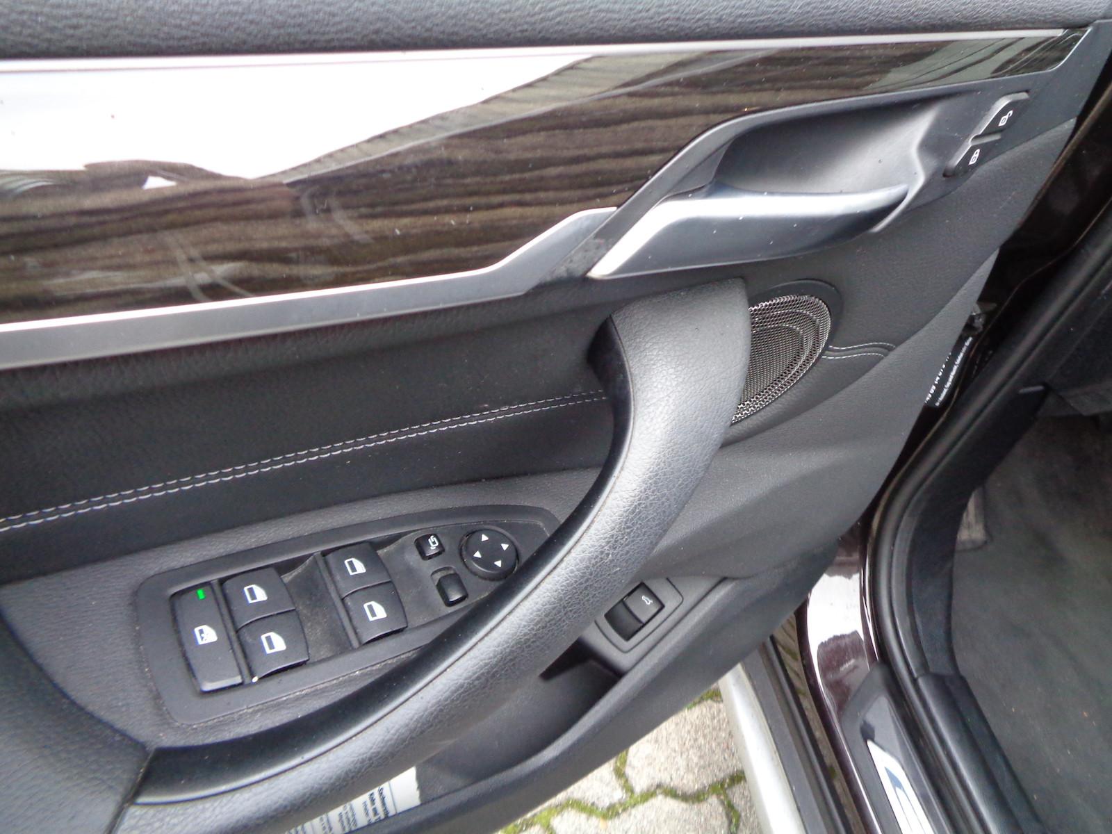 BMW X1 xDrive 20 i, Autom., Head-up, Panorama