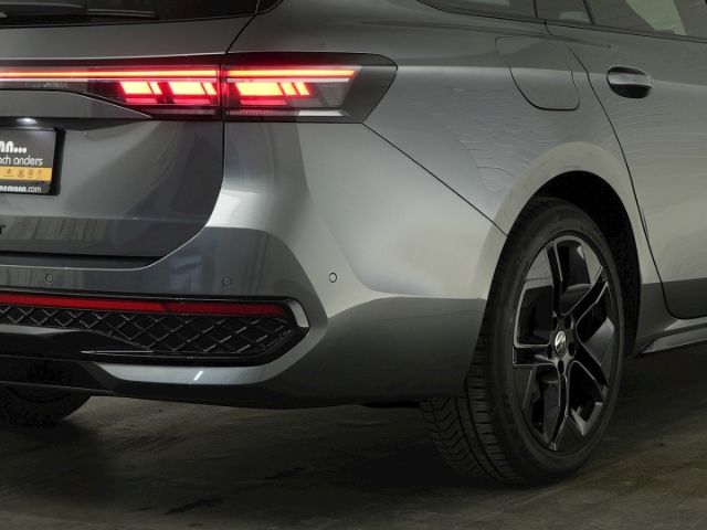 Passat Variant R-LINE TDI DSG 4MOTION+ANHÄNGERKU