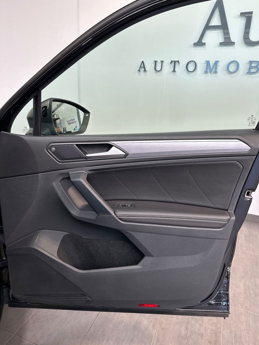 Fahrzeugabbildung SEAT Tarraco FR 4Drive 7-Sitzer NAV+LED+KAM+AHK+PANO